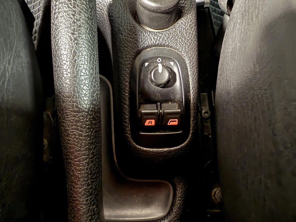 Peugeot 206 1.6i 
