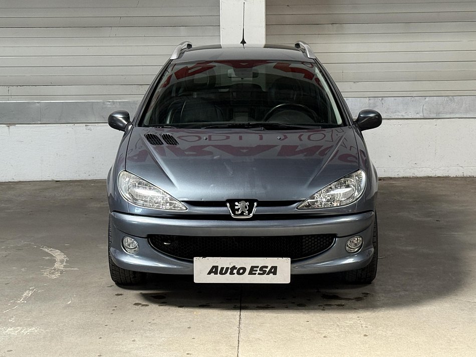 Peugeot 206 1.6i 