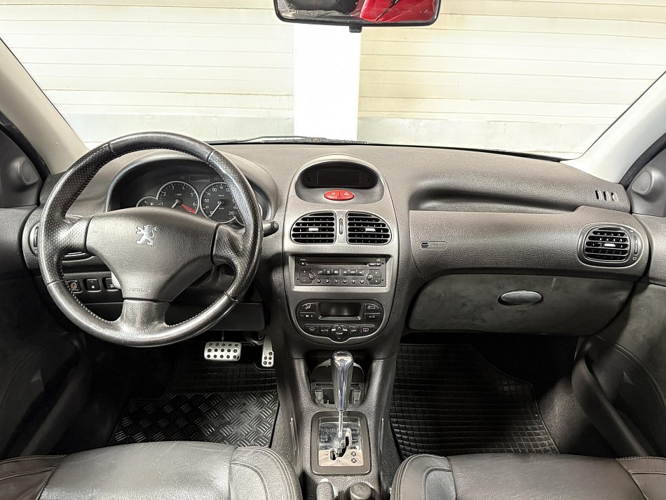 Peugeot 206 1.6i 