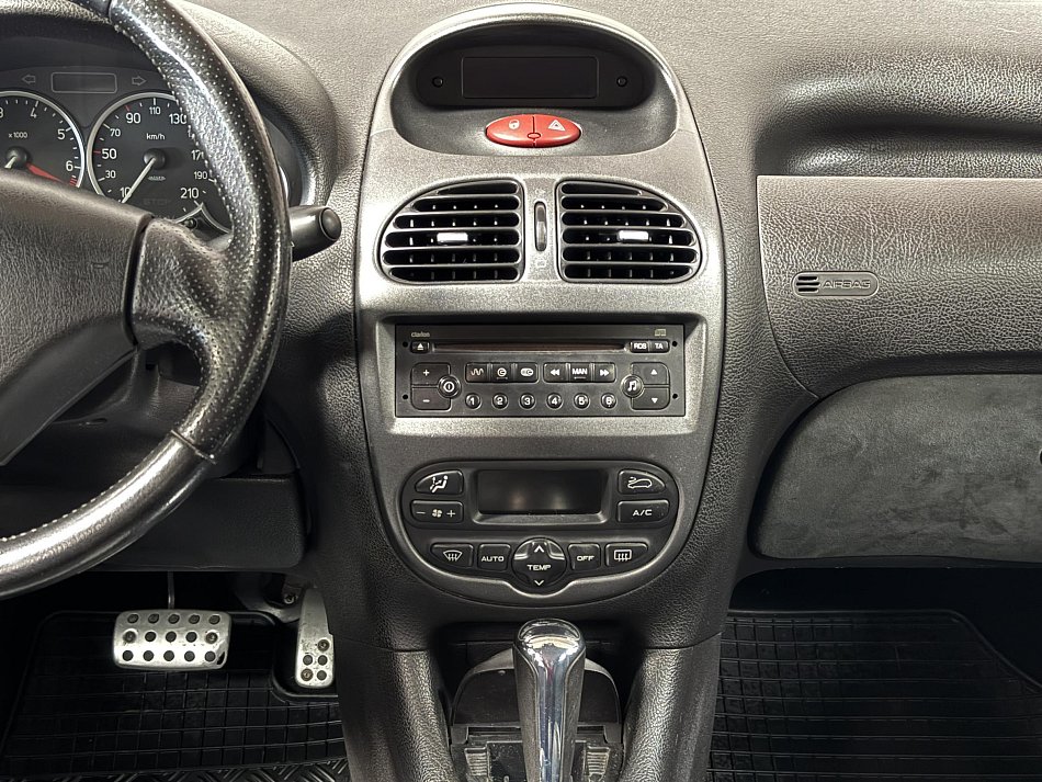 Peugeot 206 1.6i 