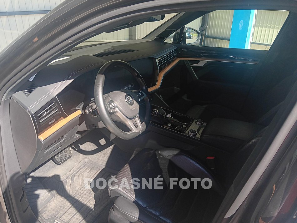 Volkswagen Touareg 3.0TDi  4x4