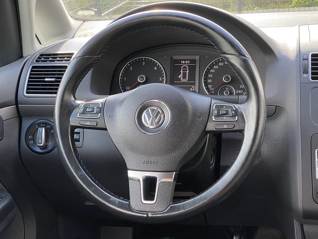 Volkswagen Touran 1.6 TDi Business