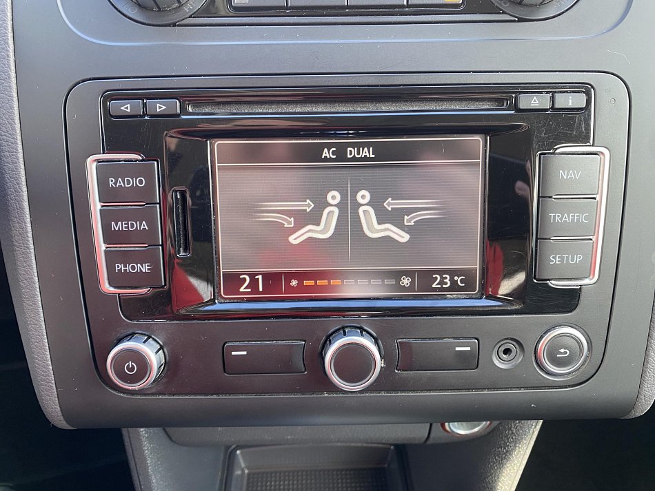 Volkswagen Touran 1.6 TDi Business