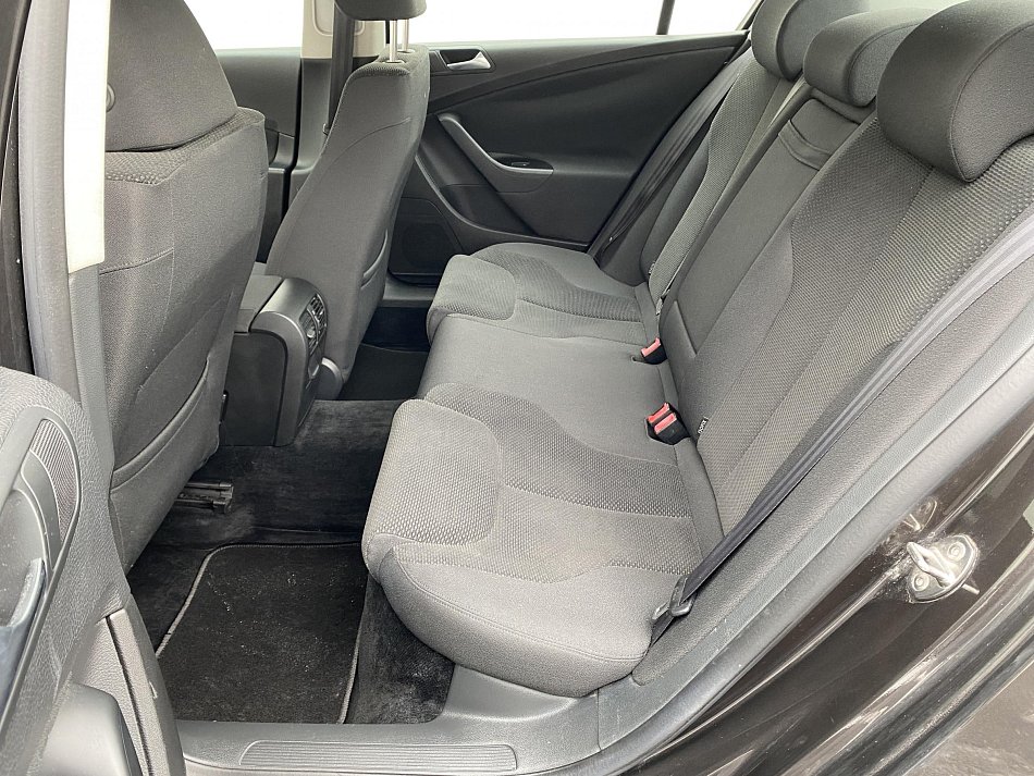 Volkswagen Passat 2.0 TDi 