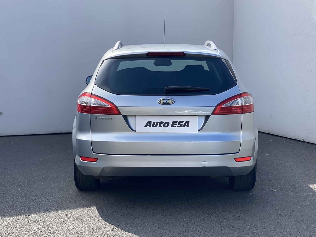 Ford Mondeo 2.0 i Ghia