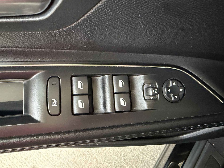 Peugeot 3008 1.2PT Allure