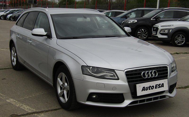 Audi A4 2.0 TDi Attraction