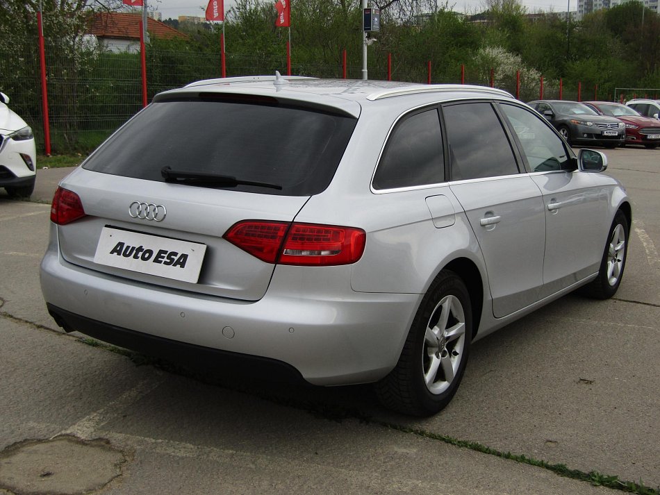 Audi A4 2.0 TDi Attraction