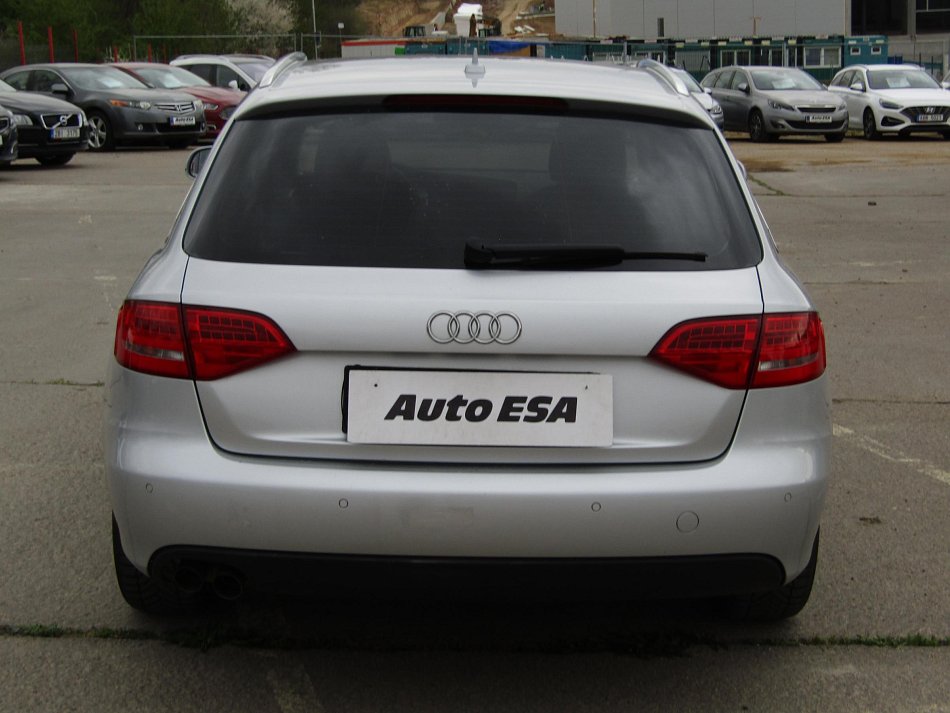 Audi A4 2.0 TDi Attraction
