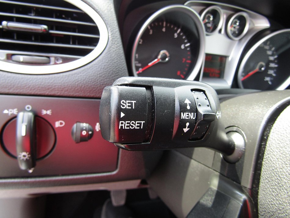Ford Focus 1.6 16V 