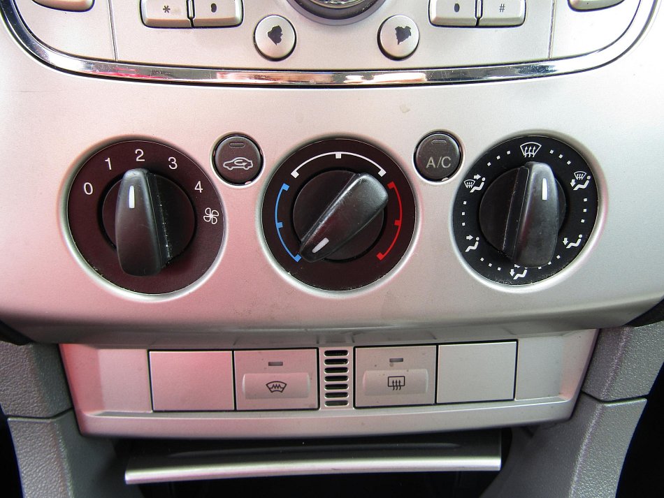 Ford Focus 1.6 16V 