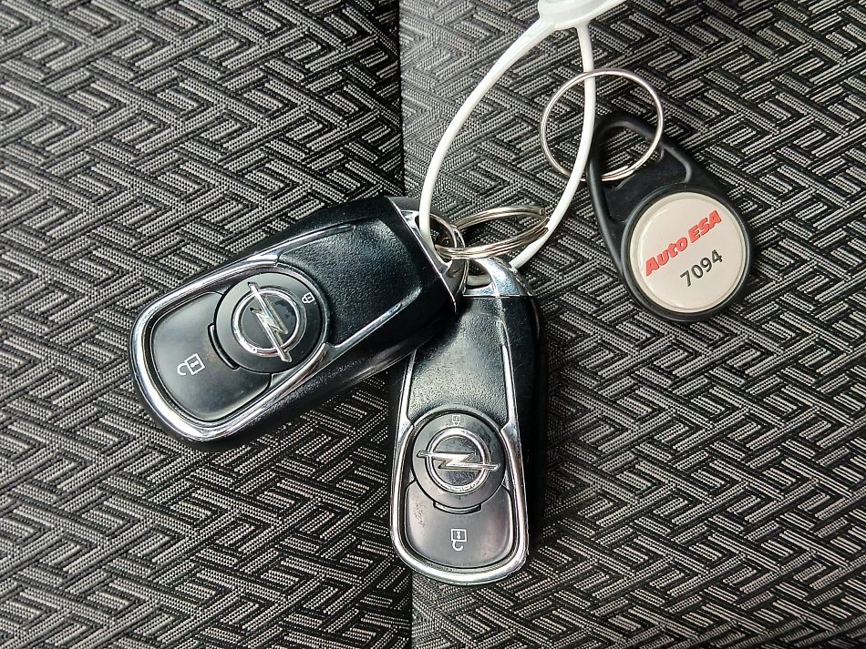 Opel Insignia 2.0CDTi 