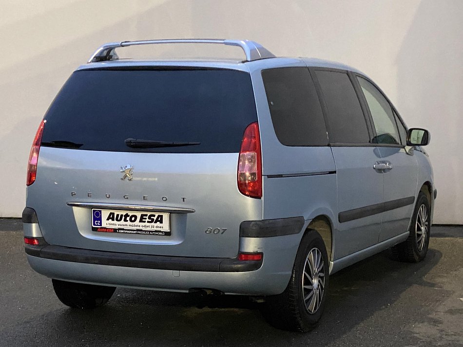 Peugeot 807 2.2i  7míst