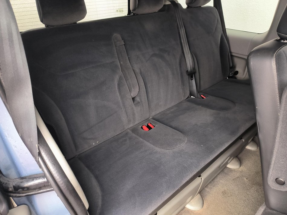 Renault Trafic 2.0dCi Black Edition L2 9míst