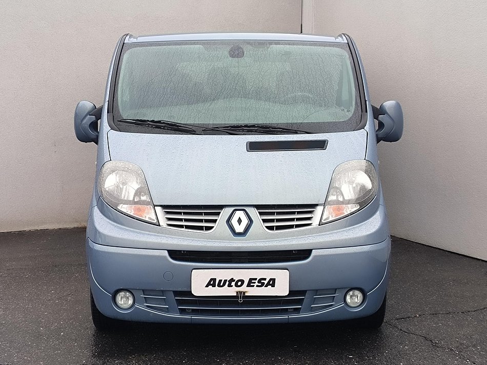 Renault Trafic 2.0dCi Black Edition L2 9míst