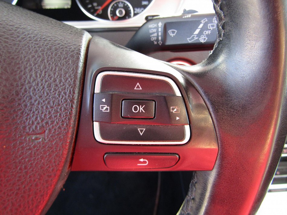 Volkswagen Passat 2.0 TDi 