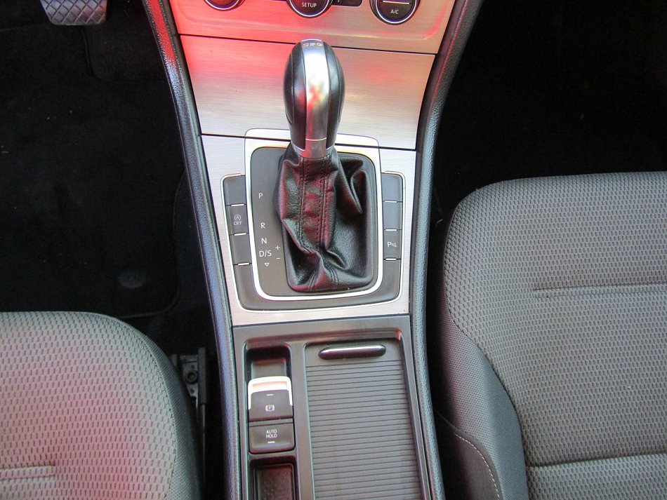 Volkswagen Golf 1.2 TSi Comfortline VII