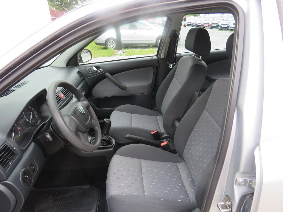 Škoda Octavia 1.6MPI Tour