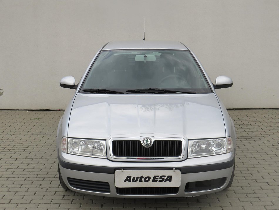 Škoda Octavia 1.6MPI Tour