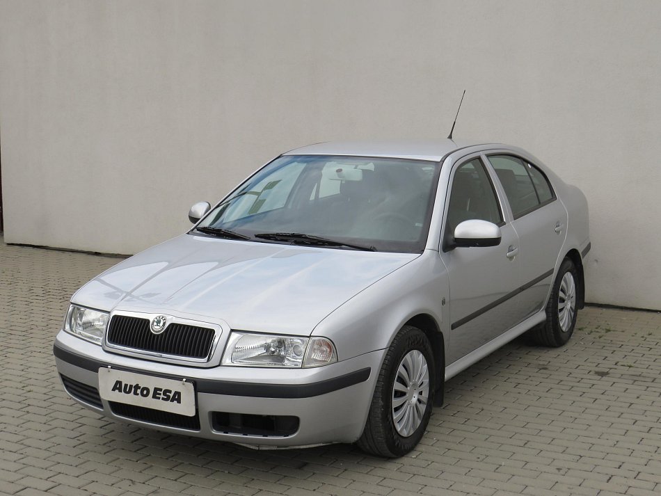 Škoda Octavia 1.6MPI Tour