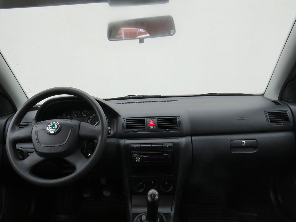 Škoda Octavia 1.6MPI Tour