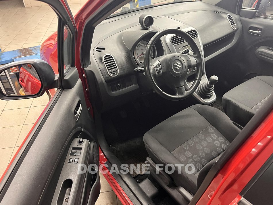 Suzuki Splash 1.0i 