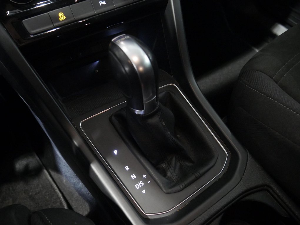 Volkswagen Touran 1.5TSi Highline