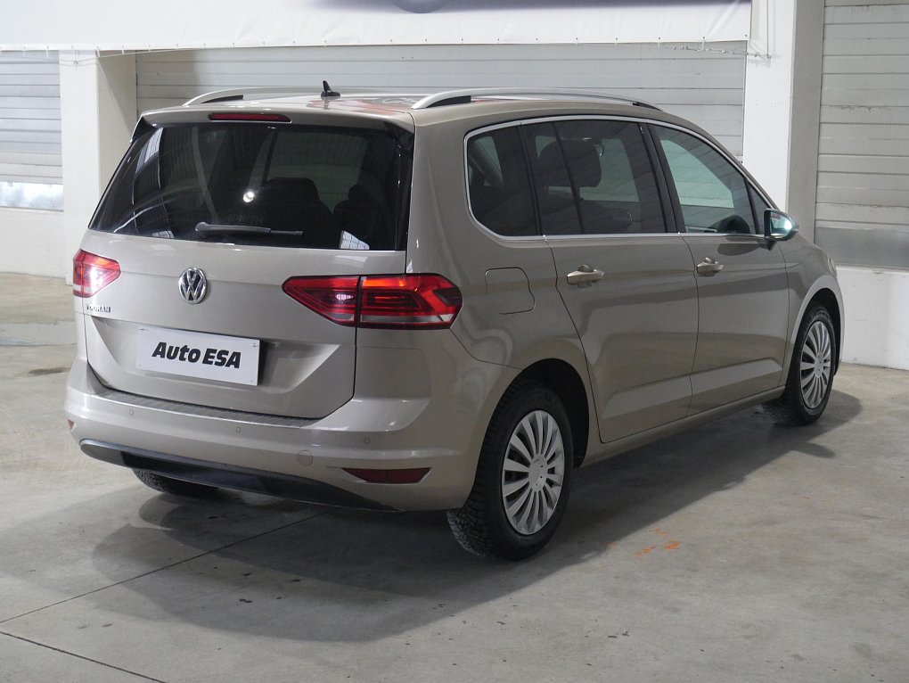 Volkswagen Touran 1.5TSi Highline