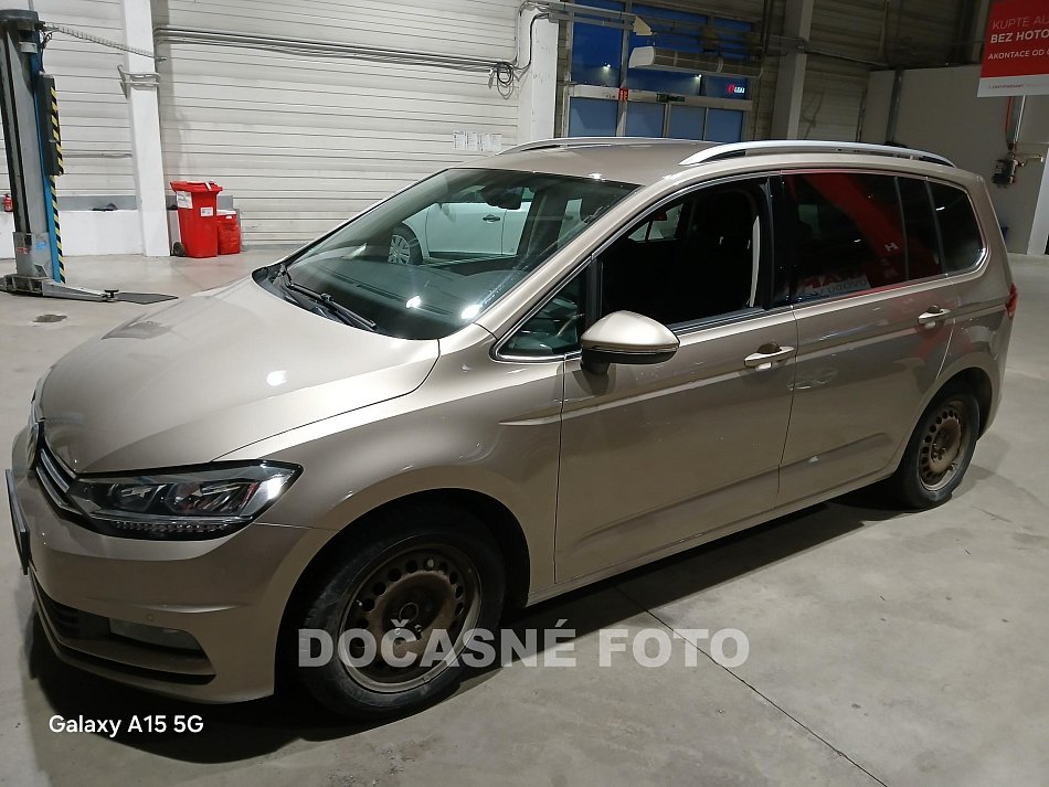 Volkswagen Touran 1.5TSi 