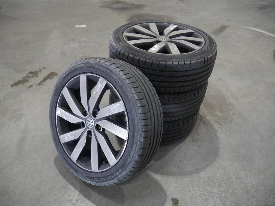 Volkswagen Touran 1.5TSi 