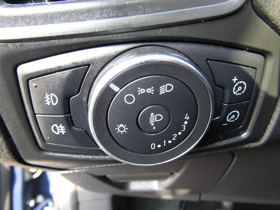 Ford Focus 1.6 i 