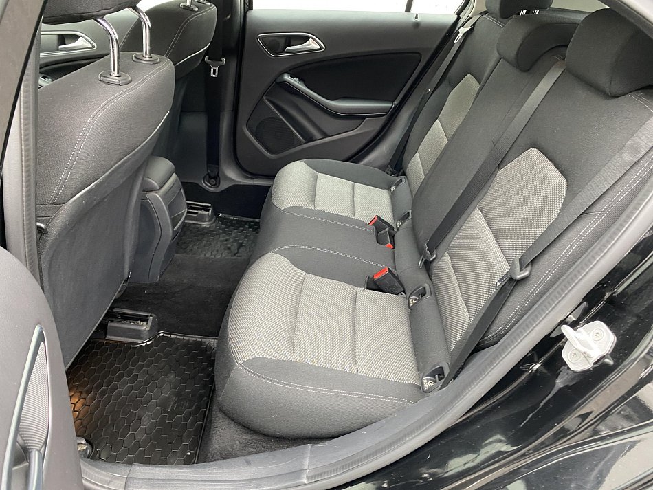 Mercedes-Benz Třída A 1.6 i  A180