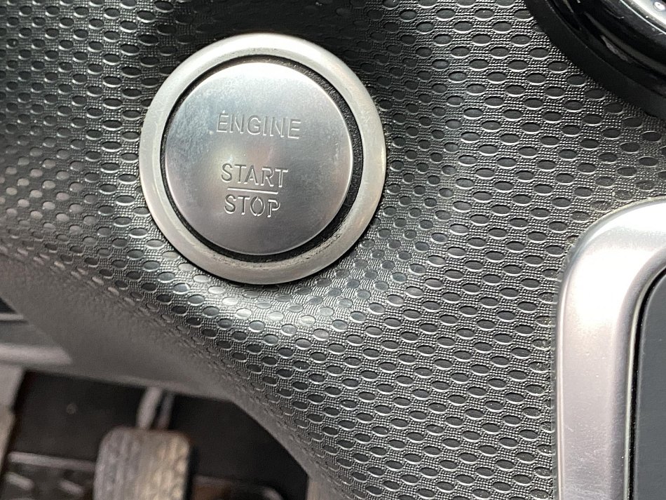 Mercedes-Benz Třída A 1.6 i  A180