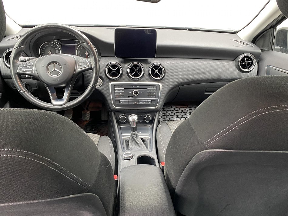 Mercedes-Benz Třída A 1.6 i  A180