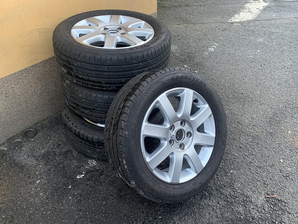 Volkswagen Touran 1.4TSi 