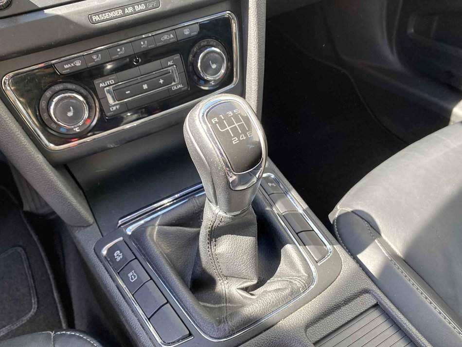 Škoda Superb II 1.4 TSi Elegance