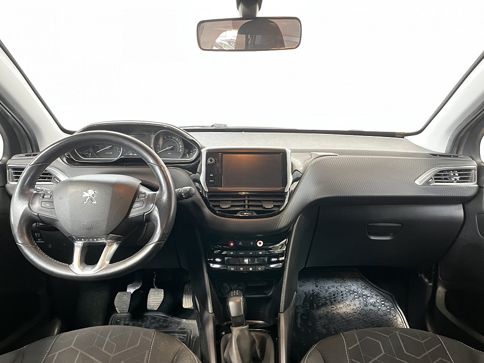 Peugeot 2008 1.2PT 