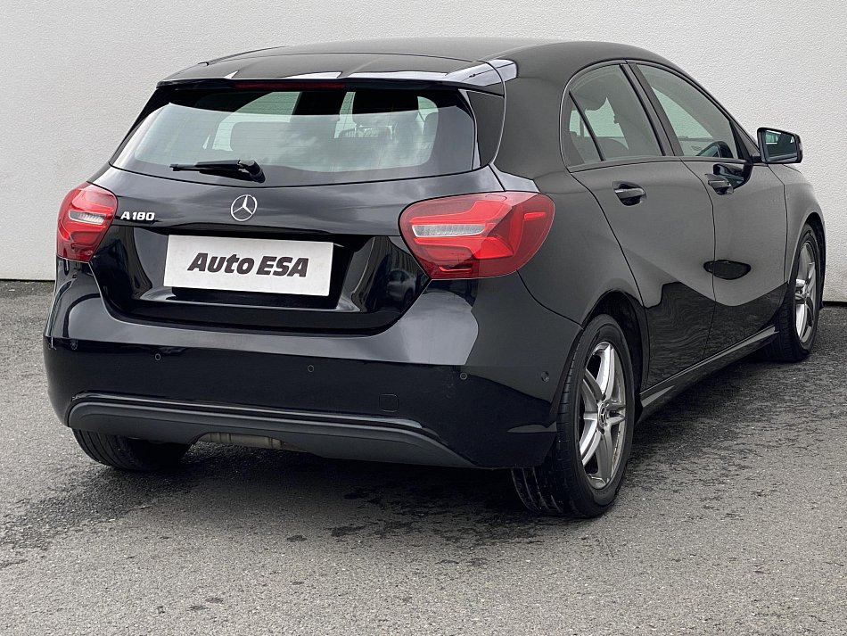 Mercedes-Benz Třída A 1.6 i  A180
