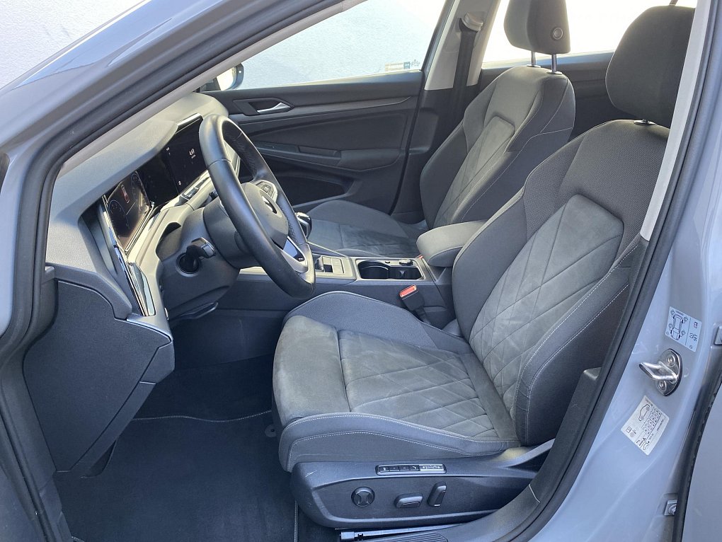 Volkswagen Golf 1.5 TSi Style