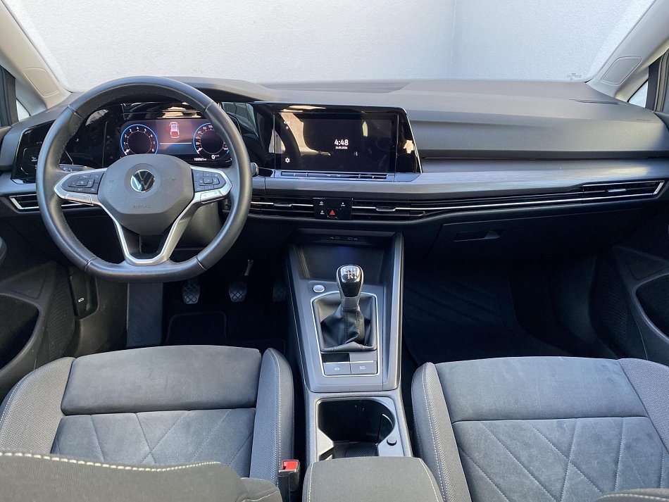 Volkswagen Golf 1.5 TSi Style