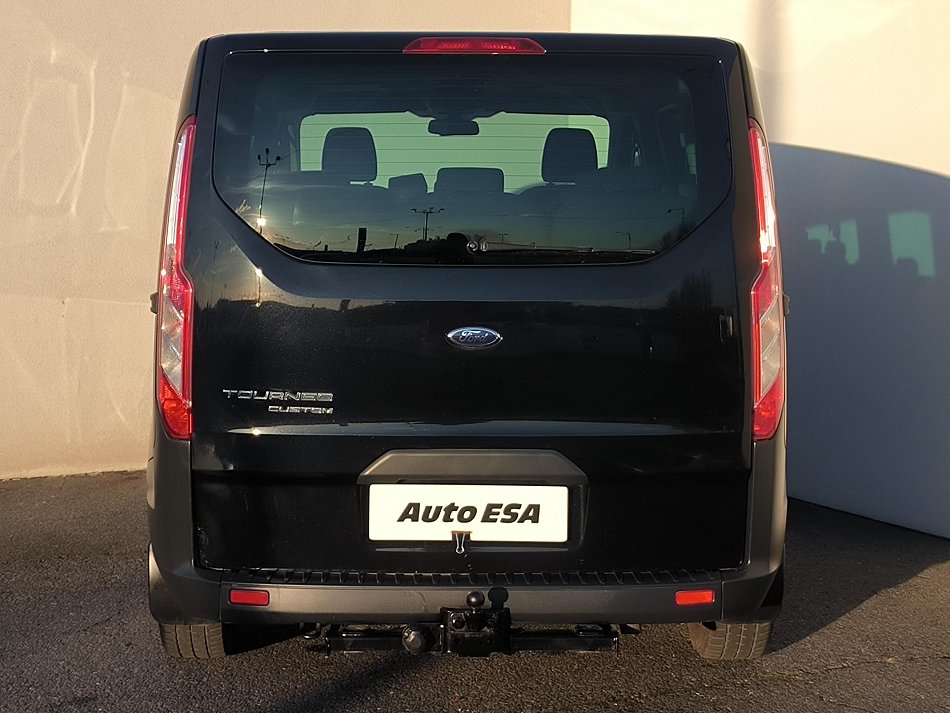 Ford Tourneo Custom 2.2TDCi Trend 8míst
