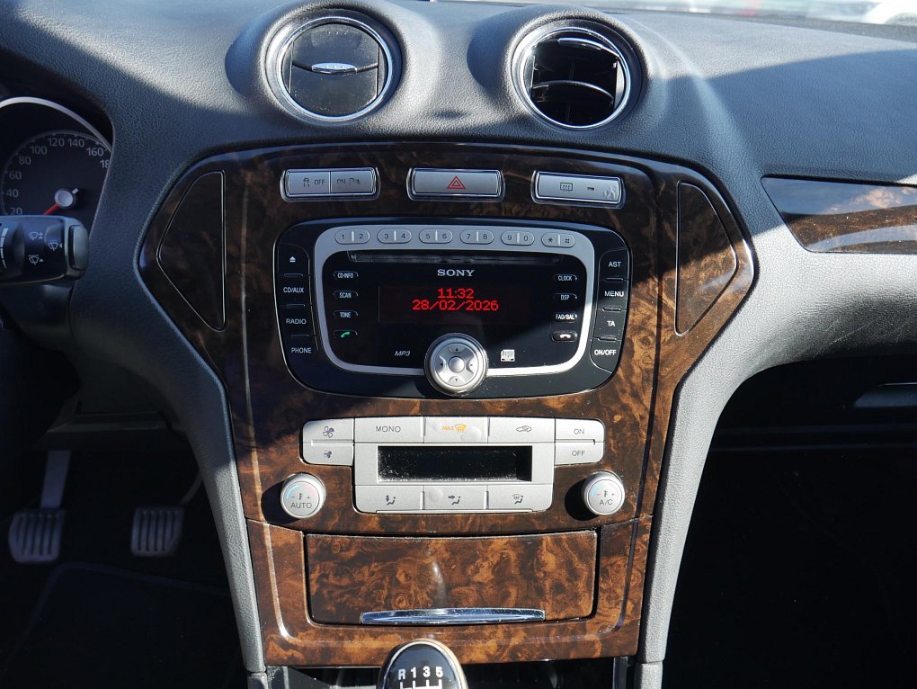 Ford Mondeo 2.0 TDCi 