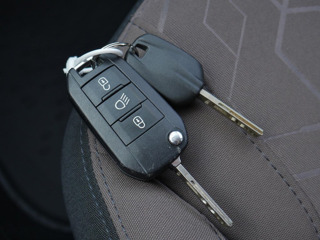 Peugeot 2008 1.2 PT Active