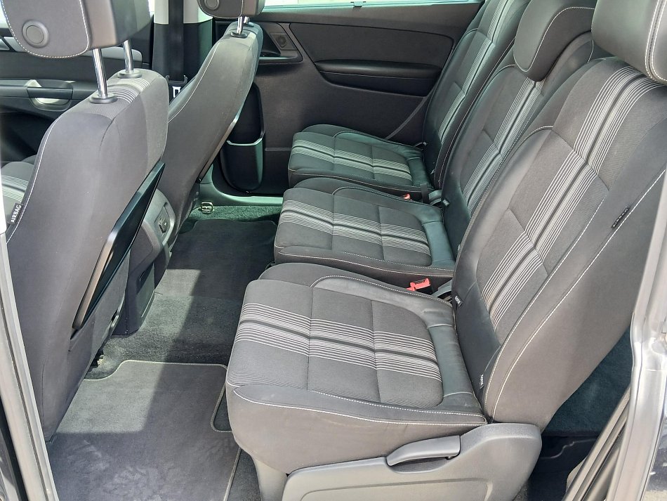 Volkswagen Sharan 2.0 TDi 