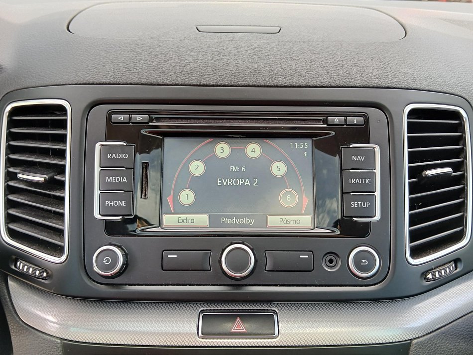 Volkswagen Sharan 2.0 TDi 