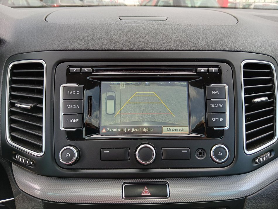 Volkswagen Sharan 2.0 TDi 