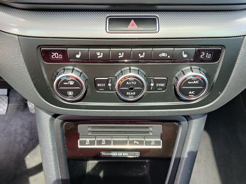 Volkswagen Sharan 2.0 TDi 