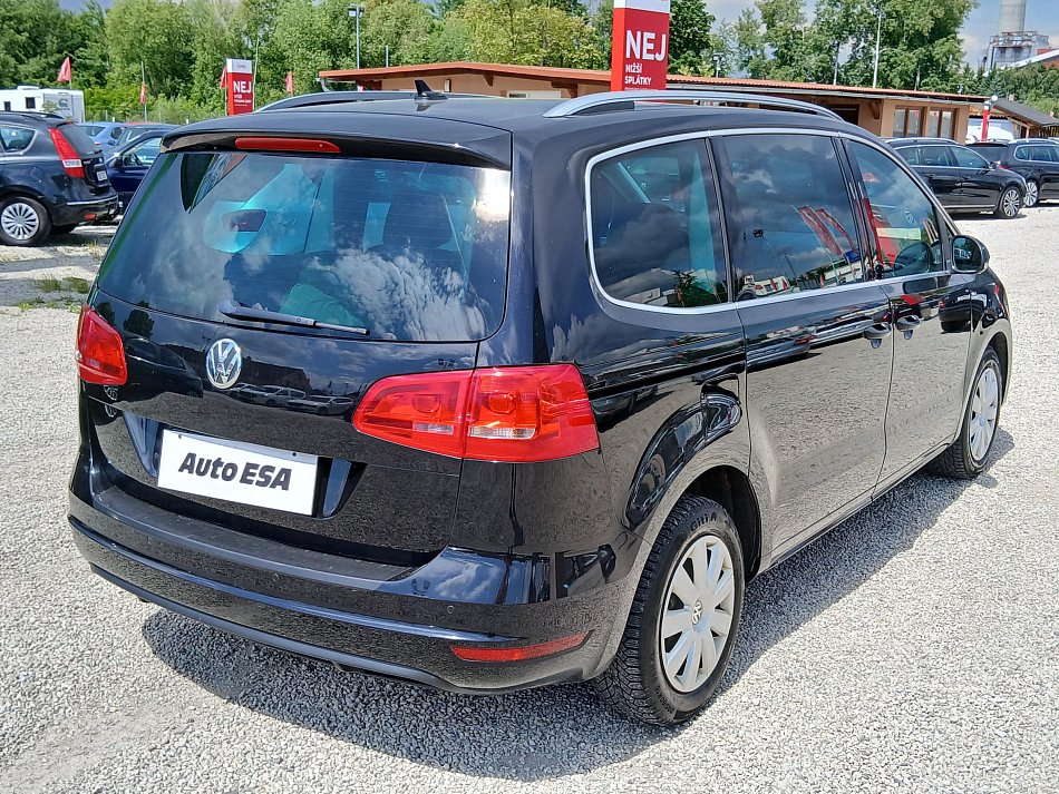Volkswagen Sharan 2.0 TDi 