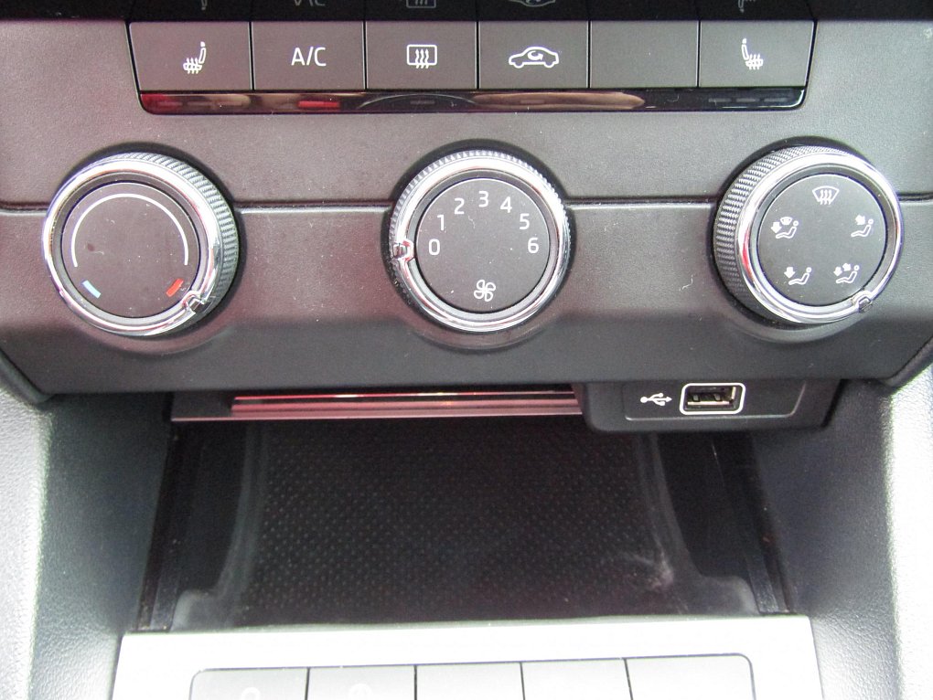 Škoda Octavia III 1.6 TDi Ambition