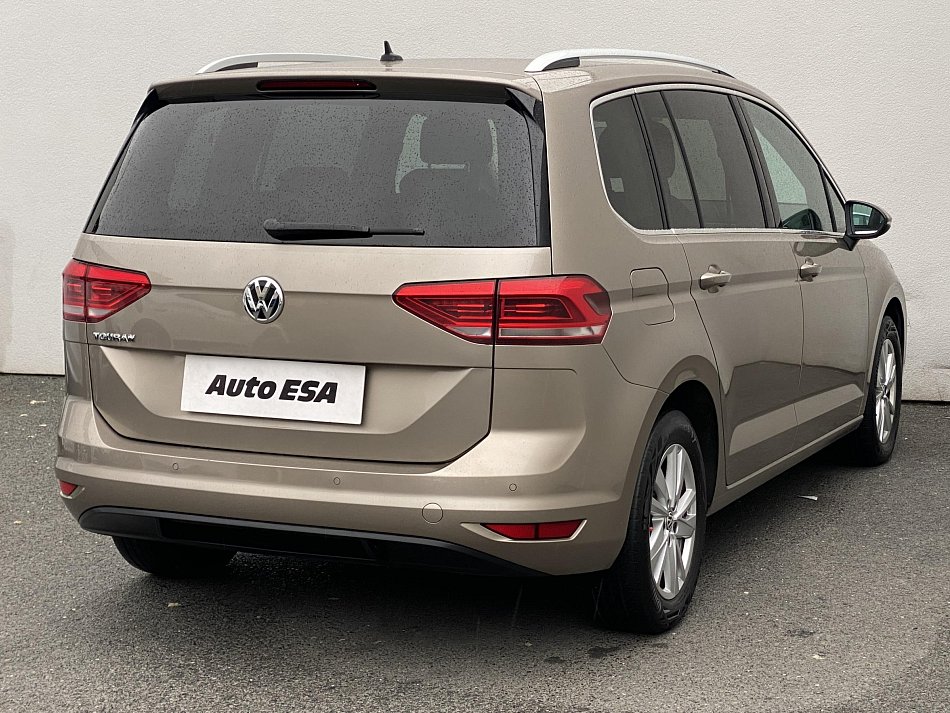 Volkswagen Touran 1.5 TSi Highline